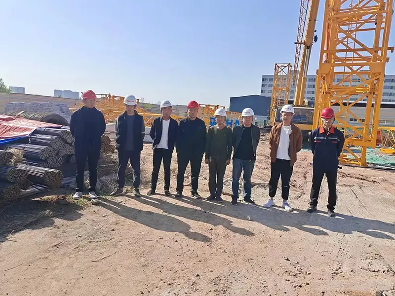 Trano Fampianarana vy amin'ny akanin-jaza